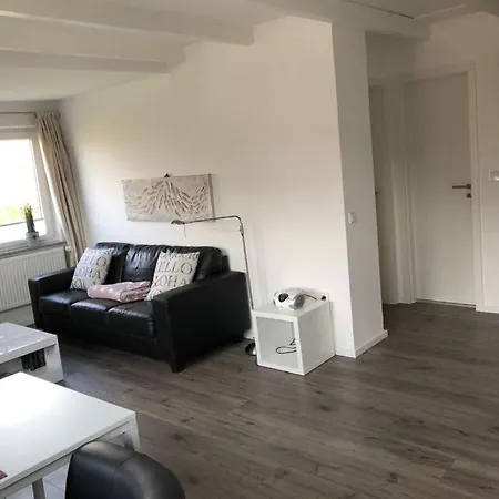 In Haus Mimi *